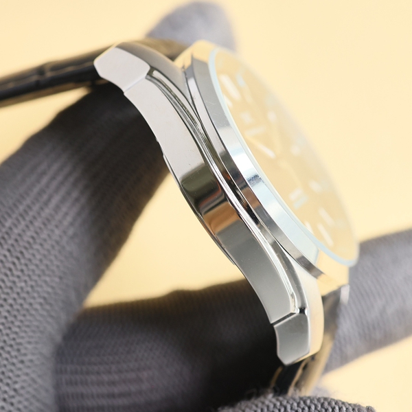 アイ・ダブリュー・シー素材ディテール